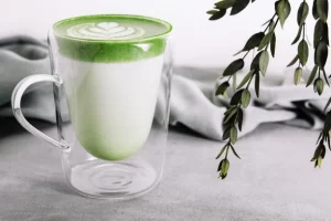 Matcha Latte with Almond Milk