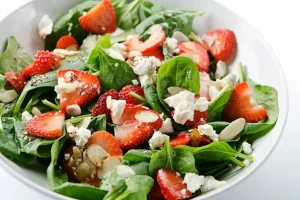 Spinach and Strawberry Salad