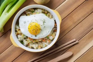 Cauliflower Fried Rice with Vegetables and Egg