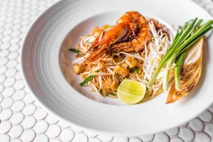 Thai Coconut Curry with Shrimp and Rice Noodles