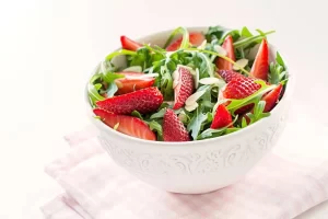 Spinach and Strawberry Salad