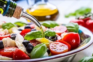 Caprese Salad with Tomatoes and Mozzarella